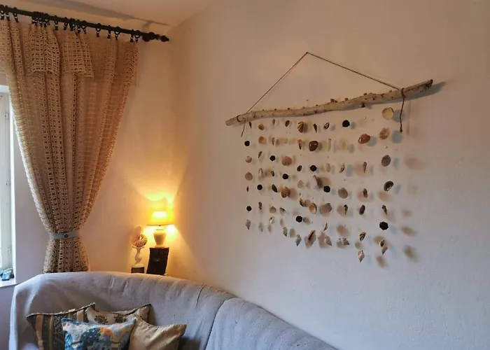Дом отдыха Adorable Summer House By The Sea Zapuntel