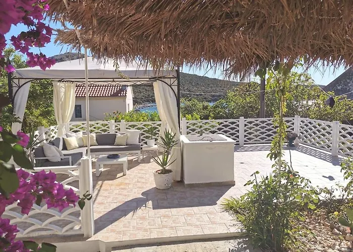 Adorable Summer House By The Sea Nyaraló *